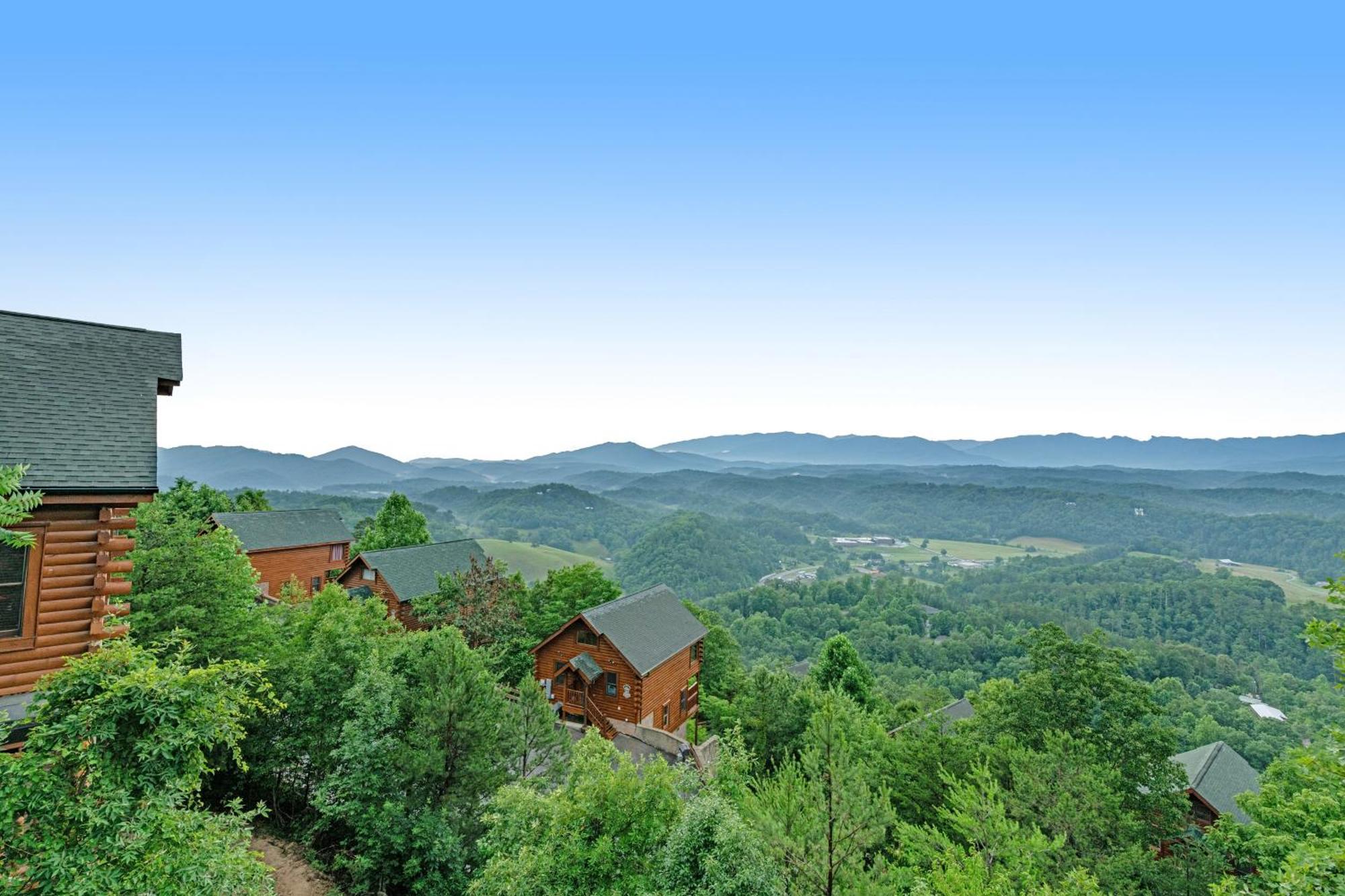 Hillbilly Highrise Villa Pigeon Forge Bagian luar foto