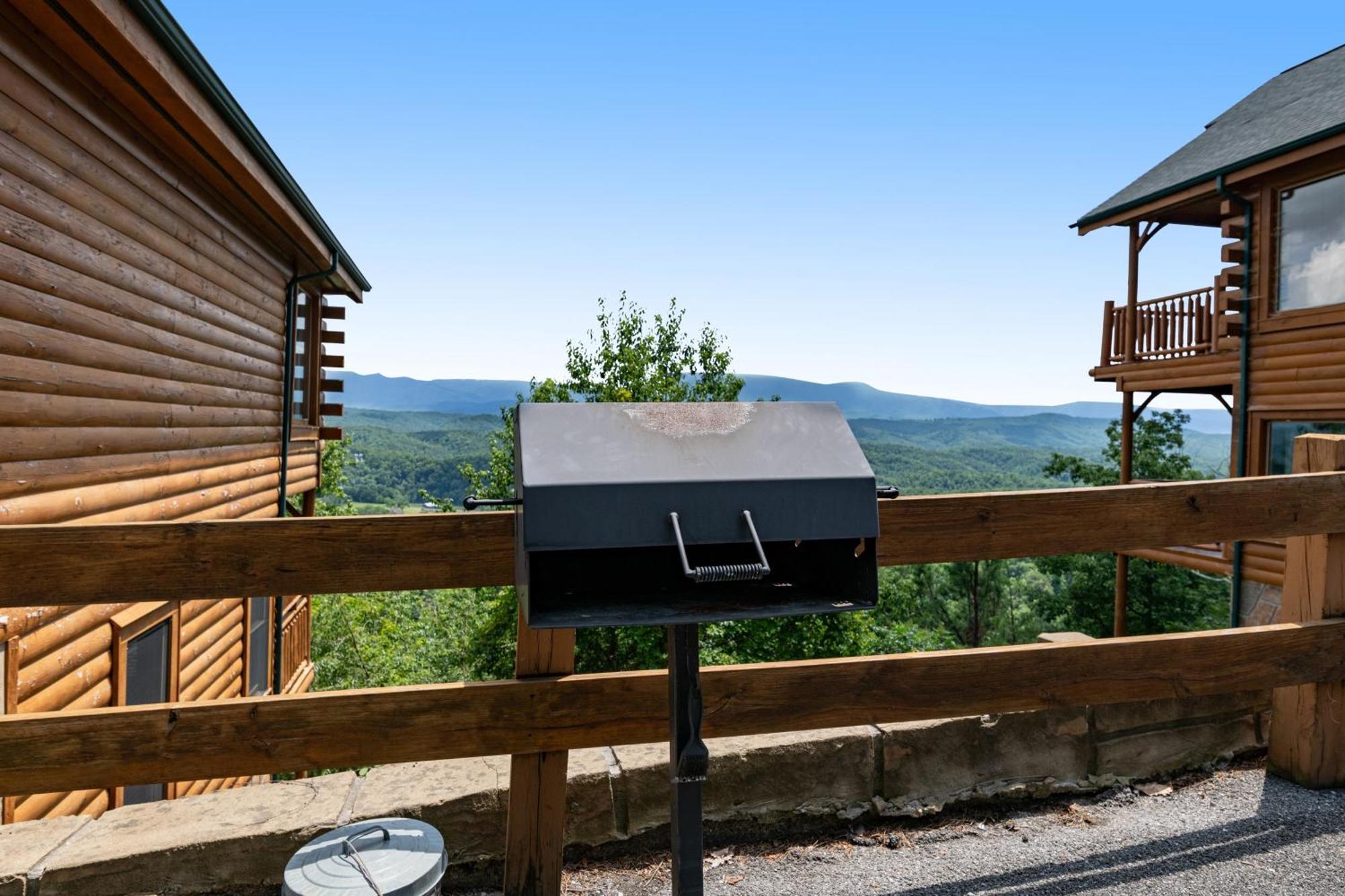 Hillbilly Highrise Villa Pigeon Forge Bagian luar foto