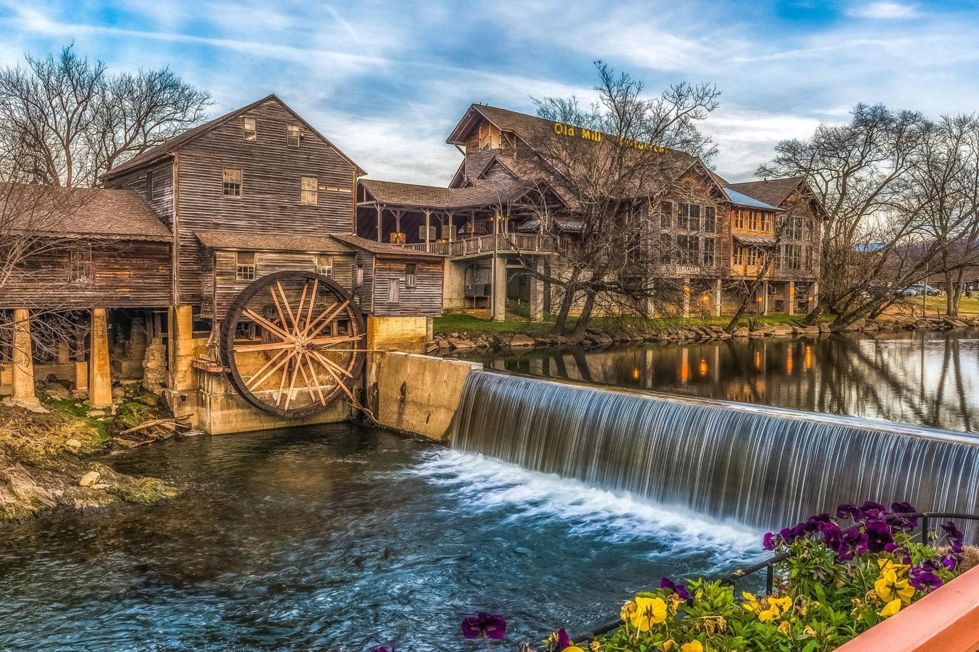 Hillbilly Highrise Villa Pigeon Forge Bagian luar foto